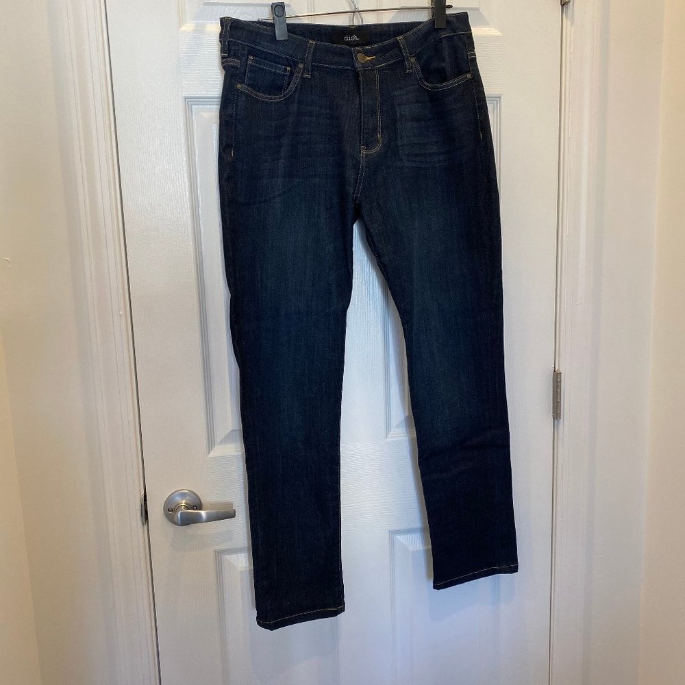 Performance denim - straight & narrow cut